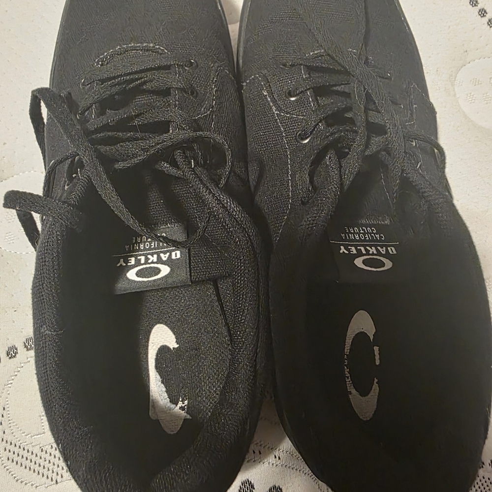 Oakley Charcoal Athletic Shoes